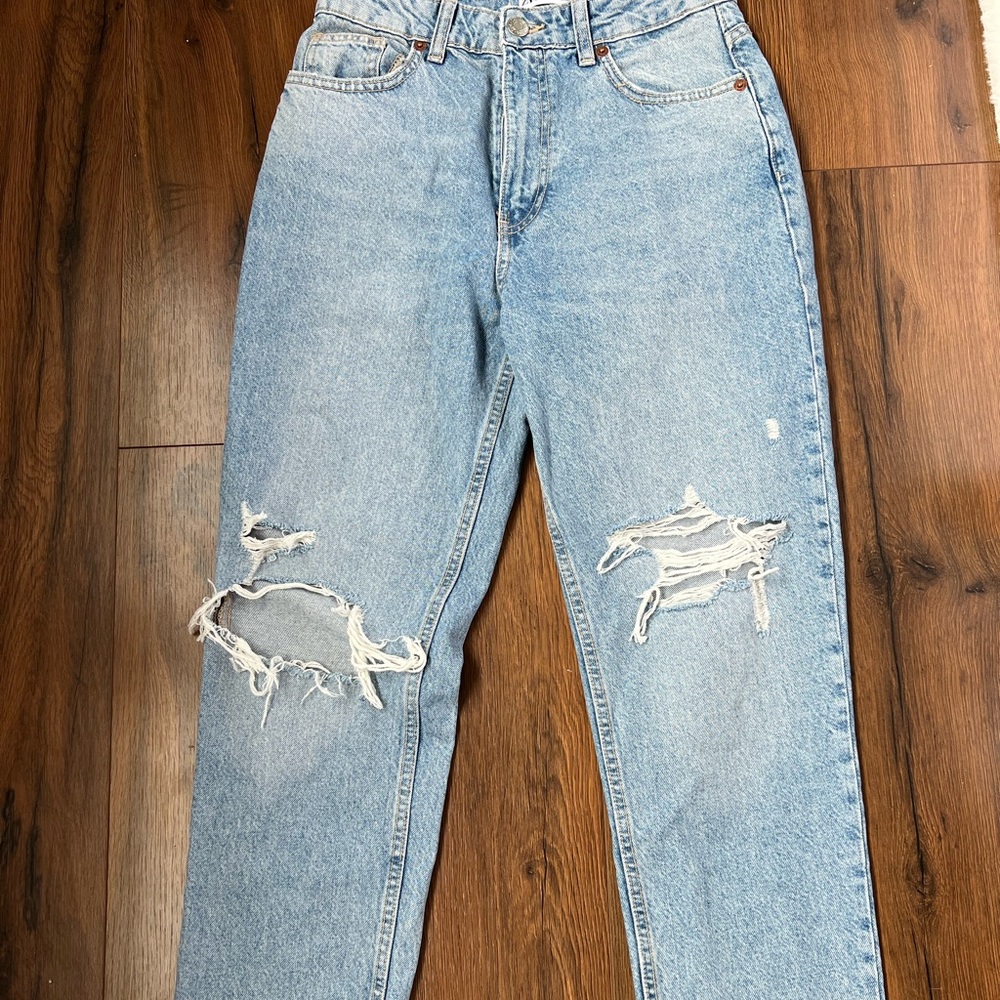 Zara ripped jeans size 4 medium wash